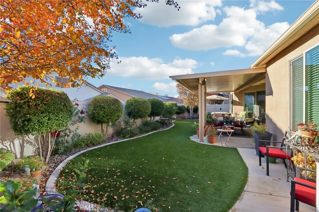 1639 Via Simpatico, Hemet, California 92545 home-pic-47